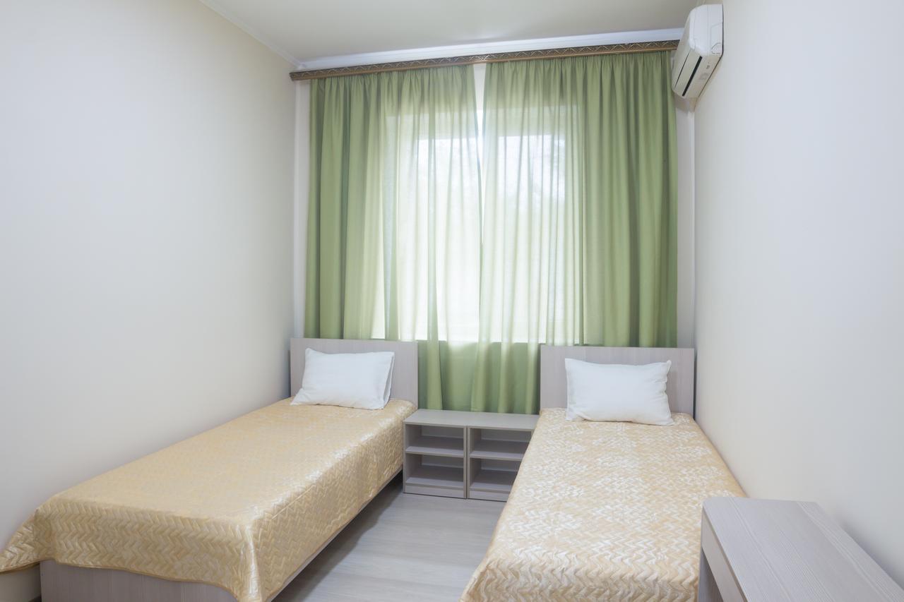 Hotel Alma Ata Zhosaly Екстер'єр фото