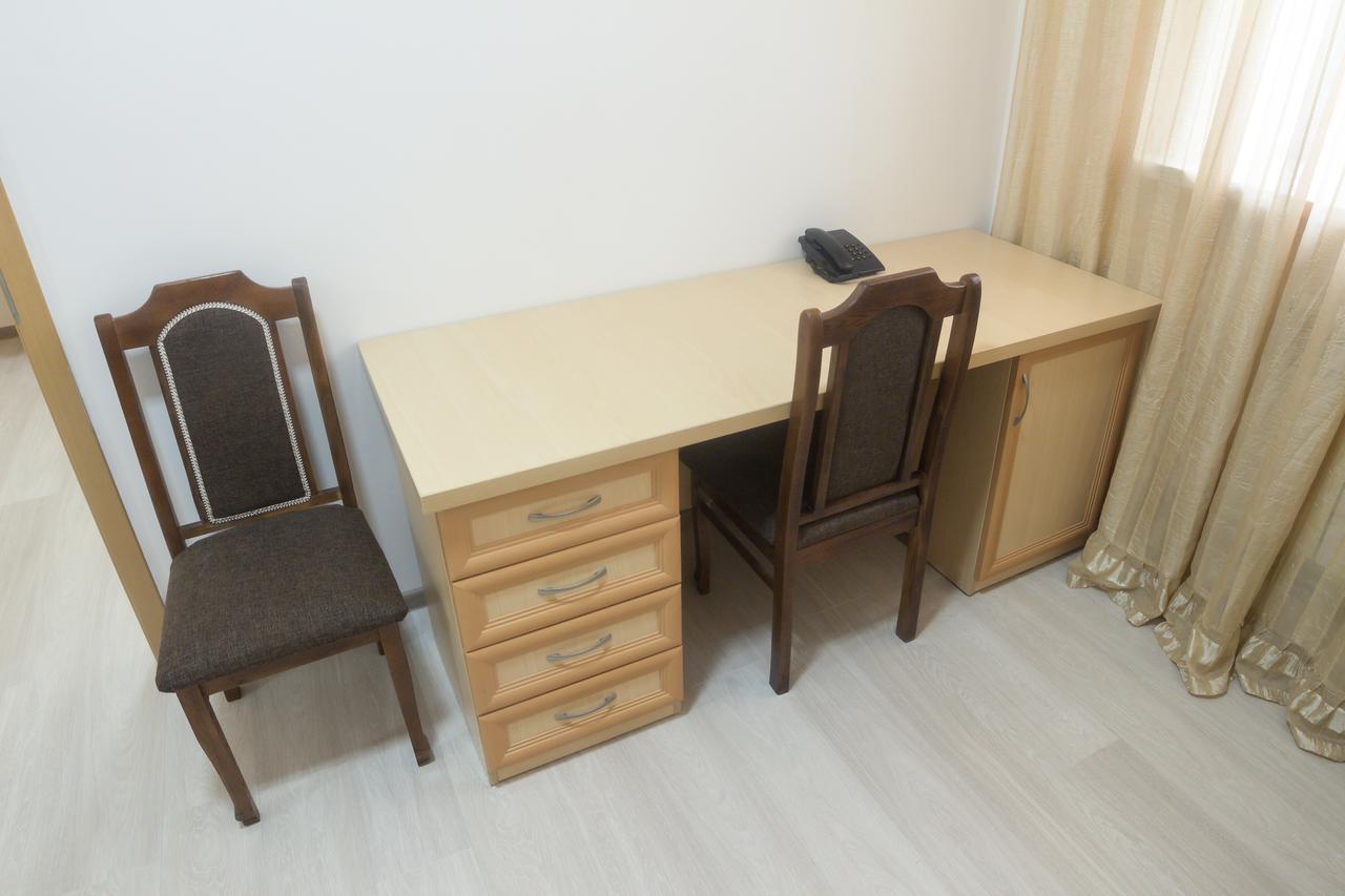 Hotel Alma Ata Zhosaly Екстер'єр фото